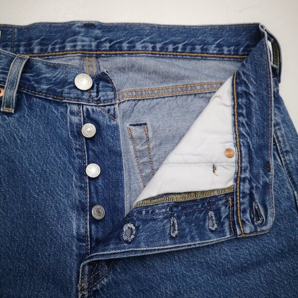 Levi's 501 Men's Size 30/30 Medium Wash Button Front Closure Blue Jeans - Picture 7 of 12